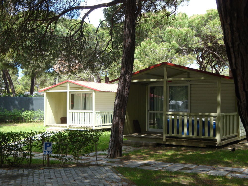 Hotel Parque De Campismo Orbitur Costa De Caparica Esterno foto