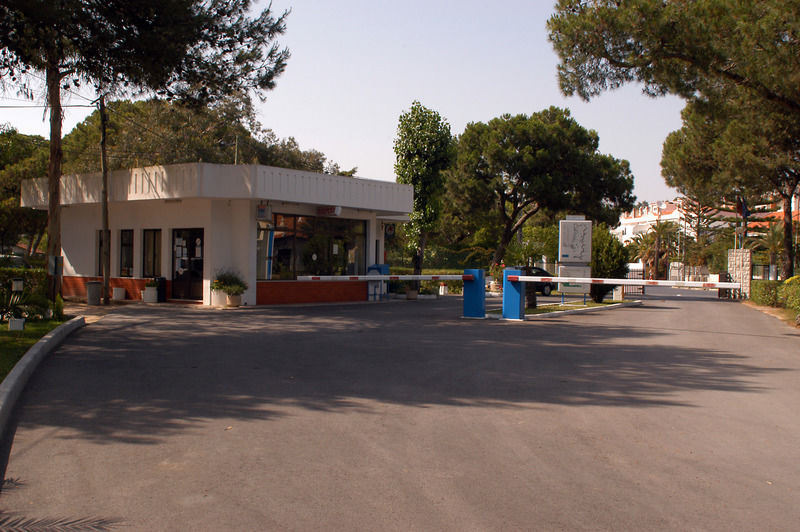 Hotel Parque De Campismo Orbitur Costa De Caparica Esterno foto