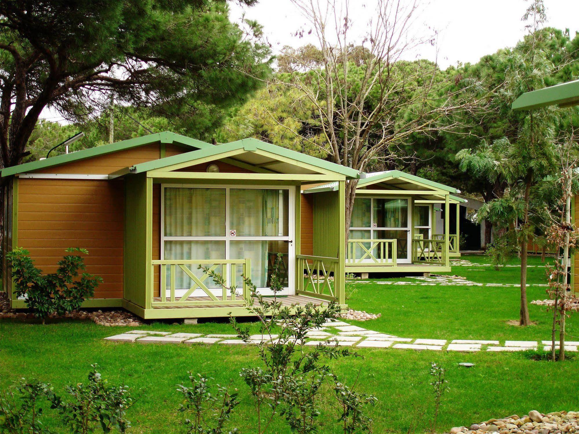 Hotel Parque De Campismo Orbitur Costa De Caparica Esterno foto