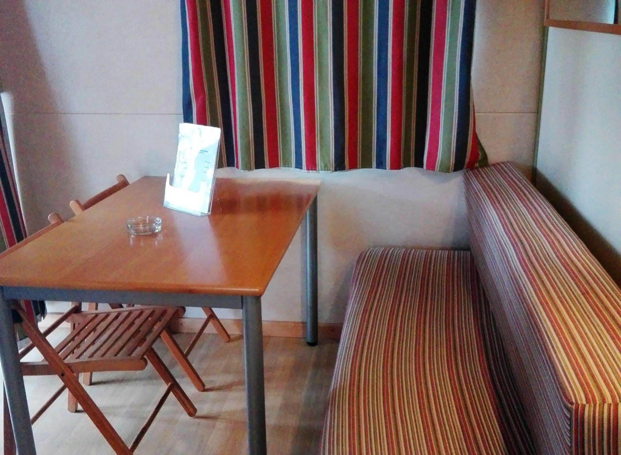 Hotel Parque De Campismo Orbitur Costa De Caparica Esterno foto